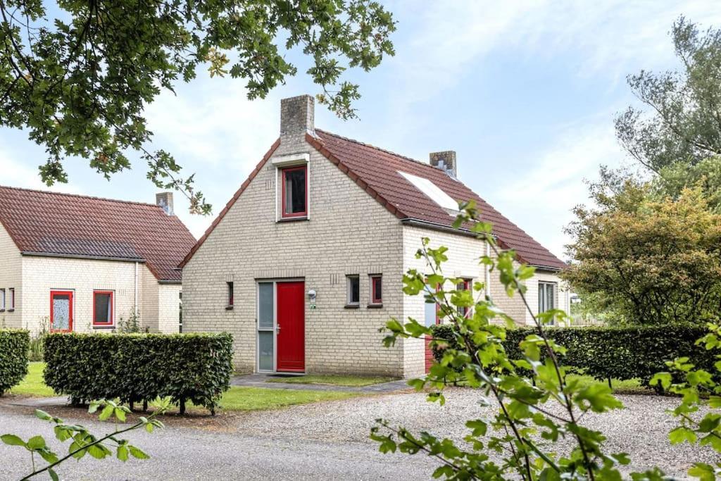 Vakantiehuis Aan Het Water -Incl Laadpaal- Ewijk Exterior foto